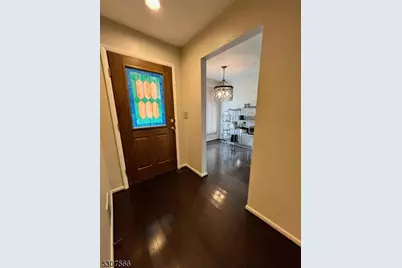 7 Dogwood Ct #7, Woodland Park, NJ 07424 - Photo 3