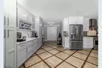 150 Fremont Ave, Park Ridge, NJ 07656 - Photo 7