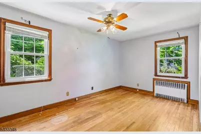 27 Shawnee Rd, Cranford Township, NJ 07016 - Photo 13