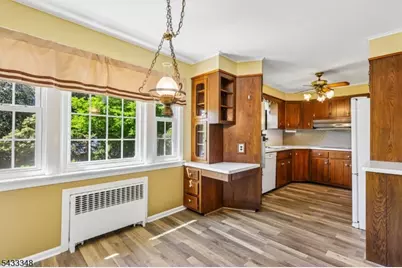27 Shawnee Rd, Cranford Township, NJ 07016 - Photo 9