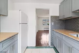 21A Carolyn Terrace, Roselle, NJ 07203 - Photo 17
