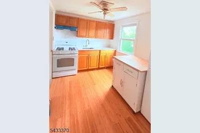 20 Nutman Pl #2, West Orange Township, NJ 07052 - Photo 3