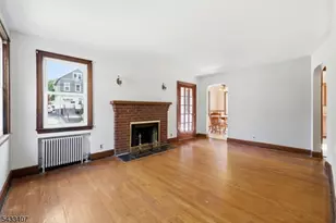 47 Christie St, Ridgefield, NJ 07660 - Photo 9