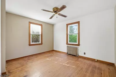 47 Christie St, Ridgefield, NJ 07660 - Photo 25
