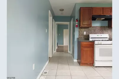 681 S 11th St #1, Newark, NJ 07103 - Photo 7