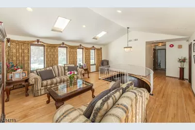 181 Center Grove Rd, Randolph Township, NJ 07869 - Photo 3