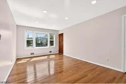 21 Troy Ct #1, Maplewood, NJ 07040 - Photo 3