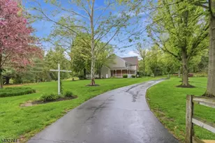 2 Deer Run, Clinton Township, NJ 08833 - Photo 7