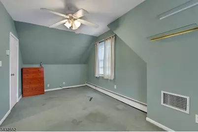 17 Butler Pl, Wanaque, NJ 07420 - Photo 5