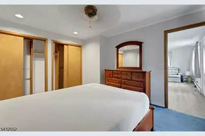 17 Butler Pl, Wanaque, NJ 07420 - Photo 3