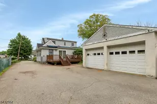 17 Butler Pl, Wanaque, NJ 07420 - Photo 31
