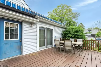 17 Butler Pl, Wanaque, NJ 07420 - Photo 9