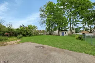 17 Butler Pl, Wanaque, NJ 07420 - Photo 1