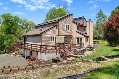 4 Skytop Dr, Denville, NJ 07834 - Photo 39