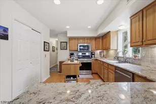 42 Copper Penny Rd, Raritan Township, NJ 08822 - Photo 15