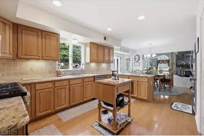 42 Copper Penny Rd, Raritan Township, NJ 08822 - Photo 15