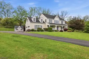 42 Copper Penny Rd, Raritan Township, NJ 08822 - Photo 3
