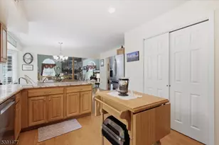 42 Copper Penny Rd, Raritan Township, NJ 08822 - Photo 15