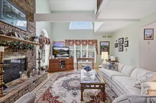 42 Copper Penny Rd, Raritan Township, NJ 08822 - Photo 9