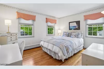 189 Old Farmers Rd, Washington Township, NJ 07853 - Photo 29