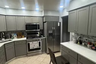 22 Evelyn Ct, Maplewood, NJ 07040 - Photo 3