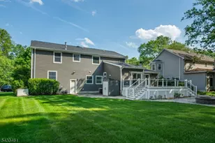 77 Rockwood Rd, Florham Park, NJ 07932 - Photo 47