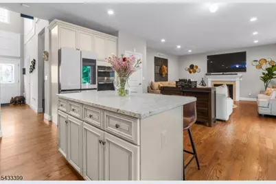 628 New Dover Rd, Woodbridge Township, NJ 07067 - Photo 9
