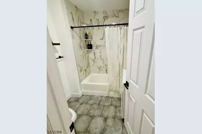 43 Bragaw Ave, Newark, NJ 07112 - Photo 9