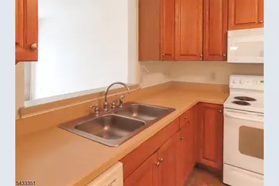 4020 Brookfield Glen Dr, White Township, NJ 07823 - Photo 9