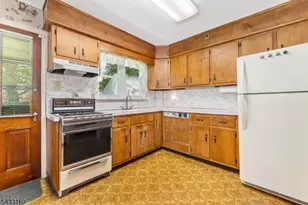 230 Swarthmore Rd, Linden, NJ 07036 - Photo 17