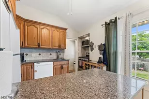 5 Willow Ave, Piscataway Township, NJ 08854 - Photo 7