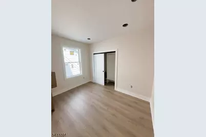 88 Sanford Ave, Belleville, NJ 07109 - Photo 3