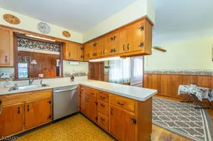 8 Shirley Terrace, Kinnelon, NJ 07405 - Photo 13