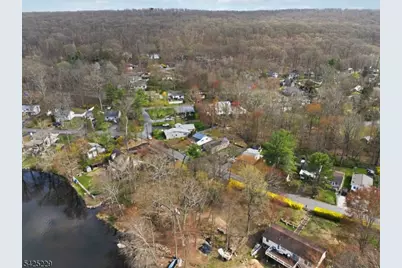 54 Wildwood Rd, Jefferson Township, NJ 07438 - Photo 31