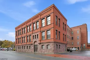 19 Market St, Paterson, NJ 07501 - Photo 5