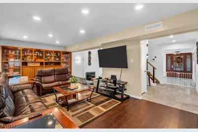 12 Ethan Allen Rd, Freehold Township, NJ 07728 - Photo 23