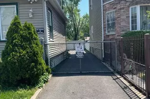 218 Orchard St, Elizabeth, NJ 07208 - Photo 3