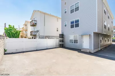 299 N 13th St, Newark, NJ 07107 - Photo 21