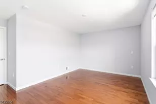 299 N 13th St, Newark, NJ 07107 - Photo 17
