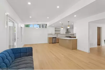 215 Exeter Way, Hillside, NJ 07205 - Photo 13