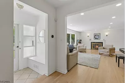 215 Exeter Way, Hillside, NJ 07205 - Photo 5