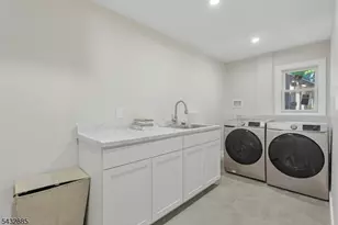 215 Exeter Wy, Hillside, NJ 07205 - Photo 29