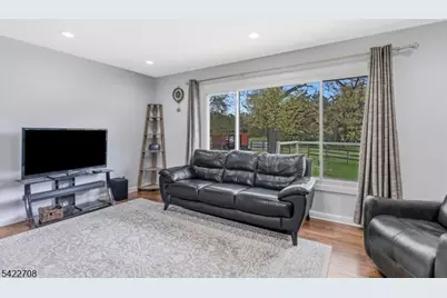 65 Somerset Ter, Bedminster Township, NJ 07921 - Photo 9