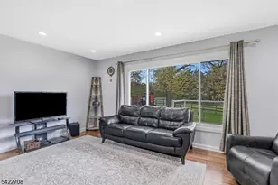 65 Somerset Terrace, Bedminster Township, NJ 07921 - Photo 9