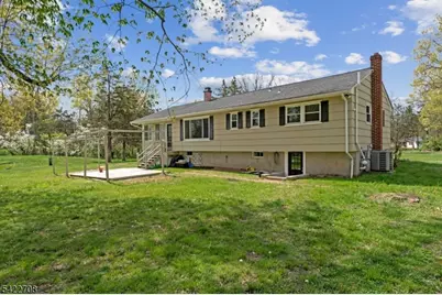 65 Somerset Ter, Bedminster Township, NJ 07921 - Photo 27