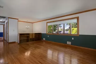 44 Summit Rd, Jefferson Township, NJ 07438 - Photo 5