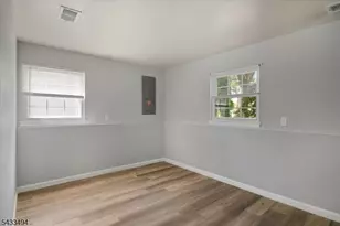 44 Summit Rd, Jefferson Township, NJ 07438 - Photo 13