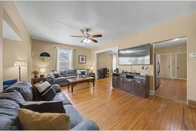 101 Chamberlain Ave, Paterson, NJ 07502 - Photo 13