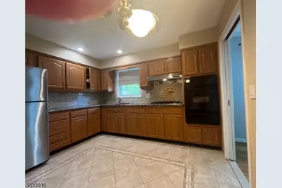 727 Winchester Ave, Union Township, NJ 07083 - Photo 33