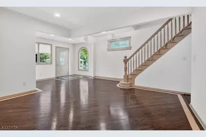 302 Walnut Ave, Cranford Township, NJ 07016 - Photo 3